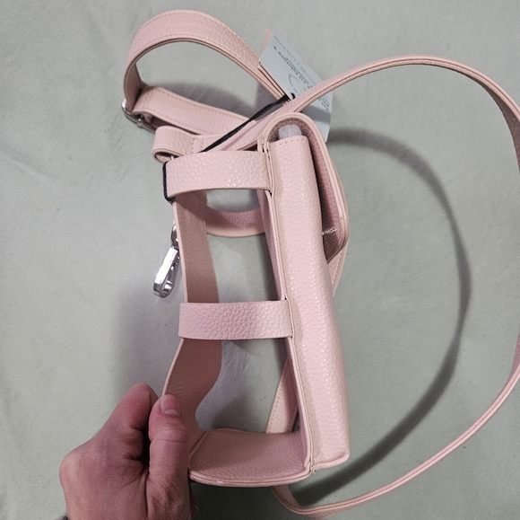 CoLab - Picture 3 of 3